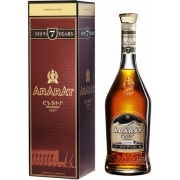 Ararat 7 Years 0,7L 40% brandy