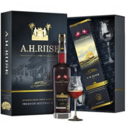 A.h. Riise Royal Danish Navy Rum 0,7 40% Dd. + 2  Pohár