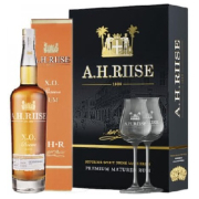 A.h. Riise Xo Reserve Rum 0,7 40% Dd. + 2 Pohár